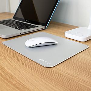 Satechi aluminum mouse pad tapis de souris Silver gris